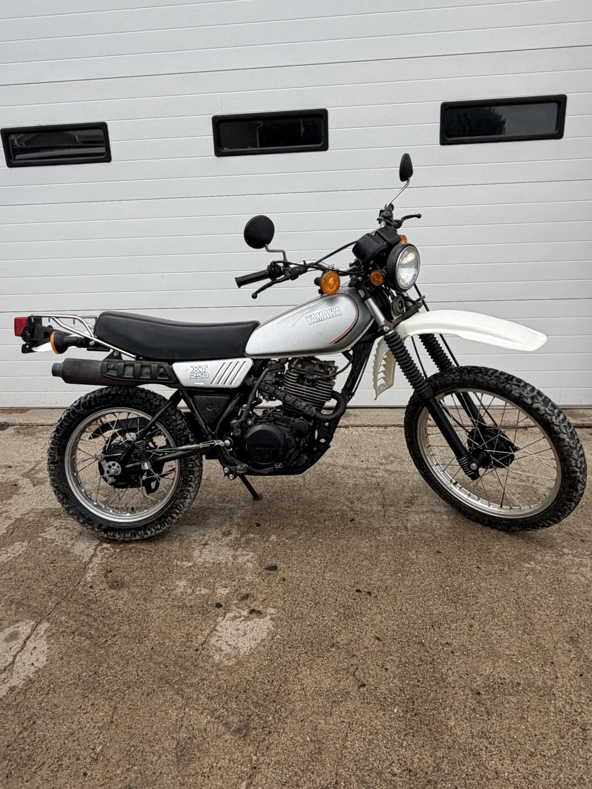 VTG/Original-COLLECTOR UNIT-1981 Yamaha XT250H On/Off Road Motorcycle-1898 Miles VTG/Original-COLLECTOR UNIT-1981 Yamaha XT250H On/Off Road Motorcycle-1898 Miles