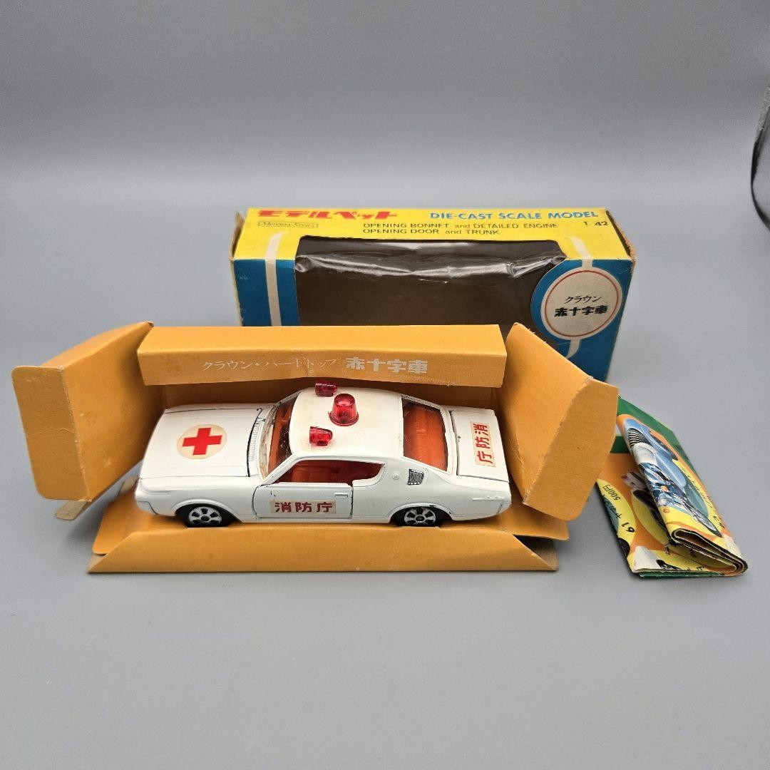 Model Pet No.57 Toyota Crown Red Cross Ambulance Asahi Toy Model Pet No.57 Toyota Crown Red Cross Ambulance Asahi Toy