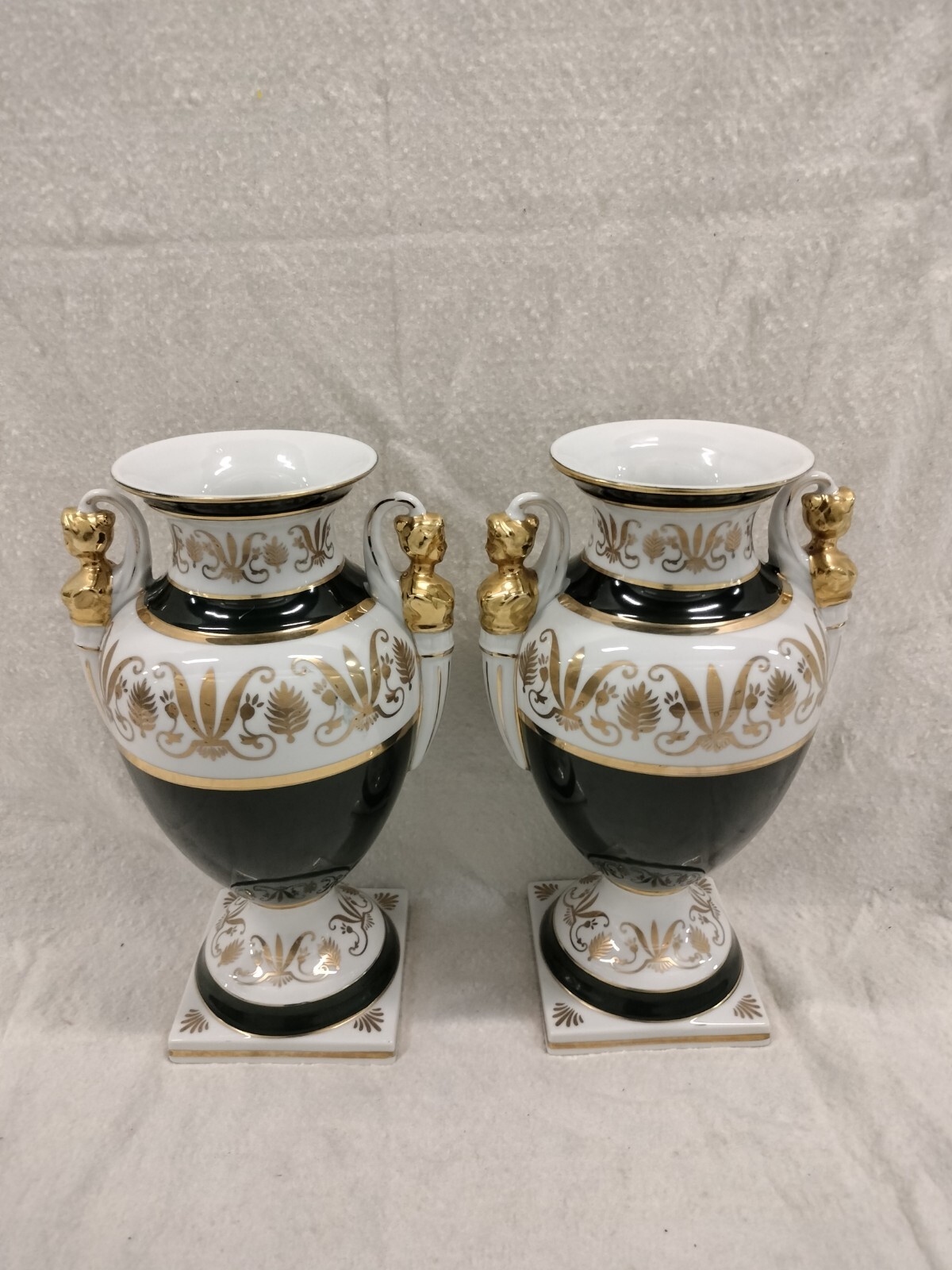 An Elegant Pair Of French Empire Style Forest - Green And Parcel - Gilt Pyriform An Elegant Pair Of French Empire Style Forest - Green And Parcel - Gilt Pyriform
