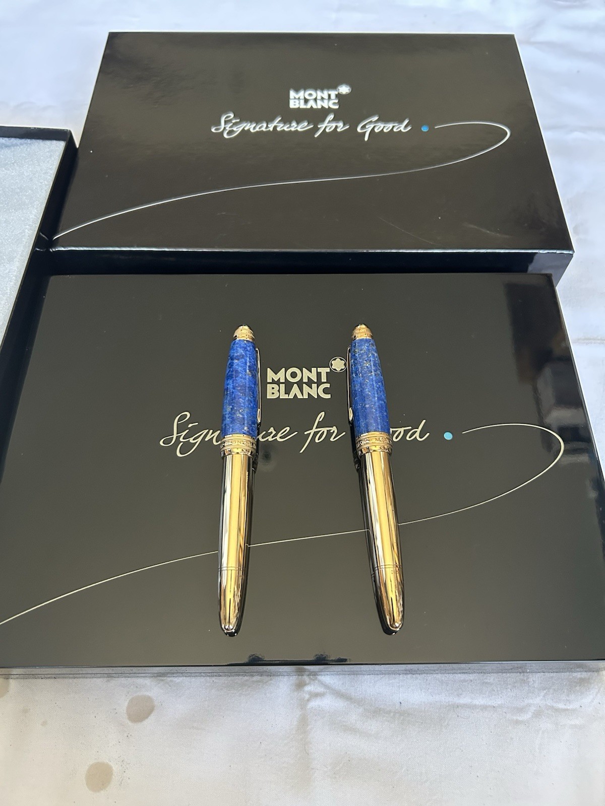 Montblanc LeGrand Signature for Good LE 15 Sets only-New Montblanc LeGrand Signature for Good LE 15 Sets only-New