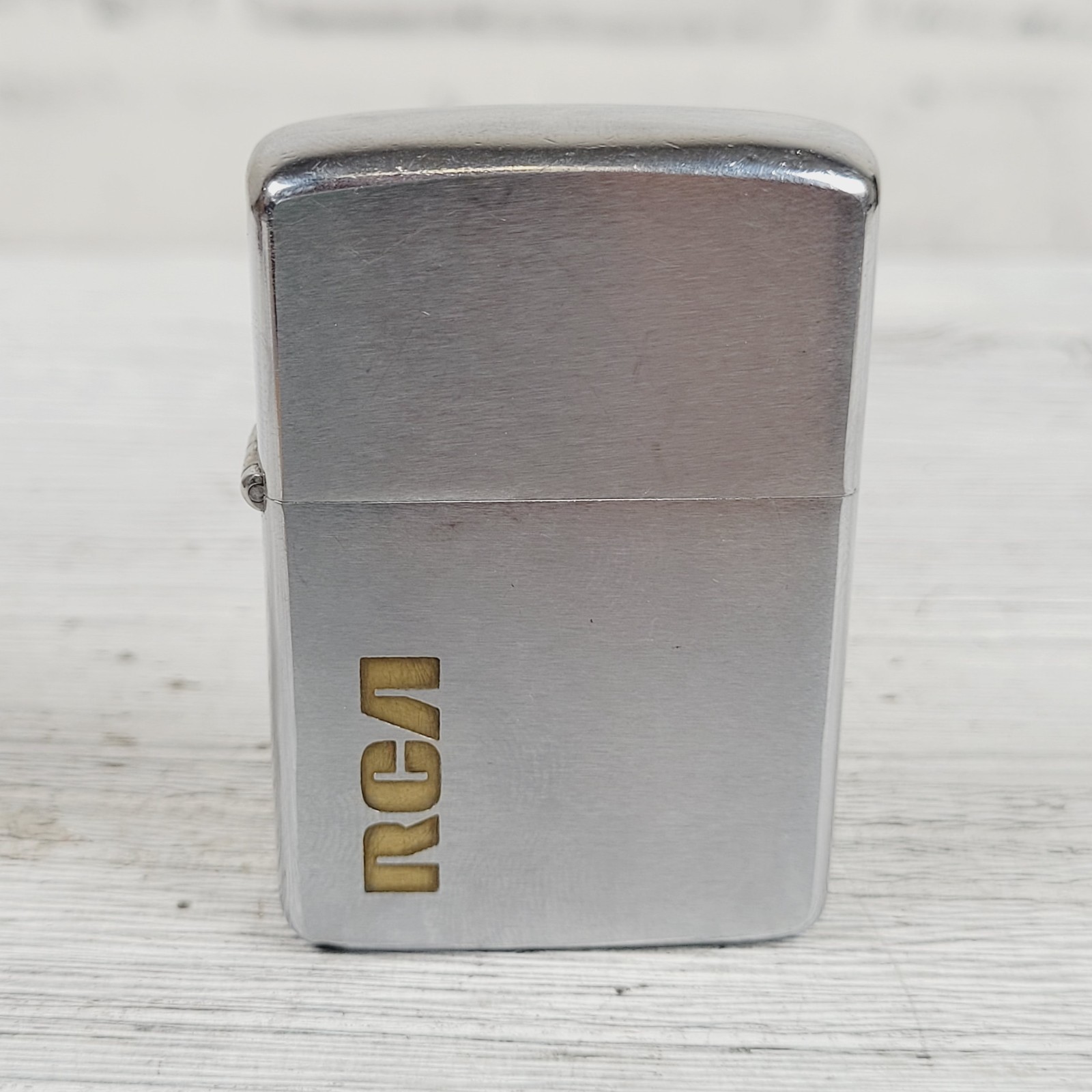 VINTAGE 1968 ZIPPO RCA LIGHTER ICONIC AMERICA USA GREAT CONDITION ESTATE FIND