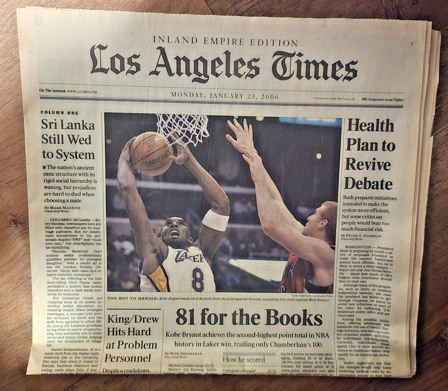 Kobe Bryant 81 Points LA Times Newspaper 01/25/2006, 15 pages EX cond