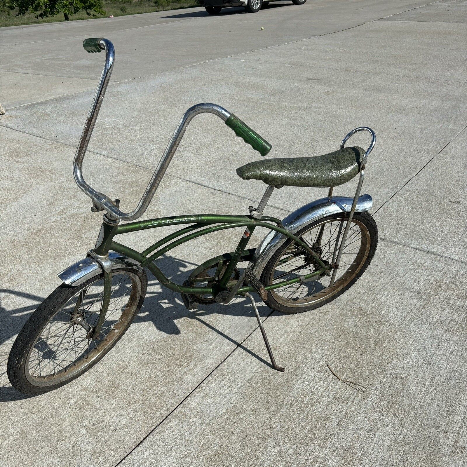 1970 SCHWINN STINGRAY Hard To Find Collector’s BIKE SURVIVOR Bike Campus Green 1970 SCHWINN STINGRAY Hard To Find Collector’s BIKE SURVIVOR Bike Campus Green