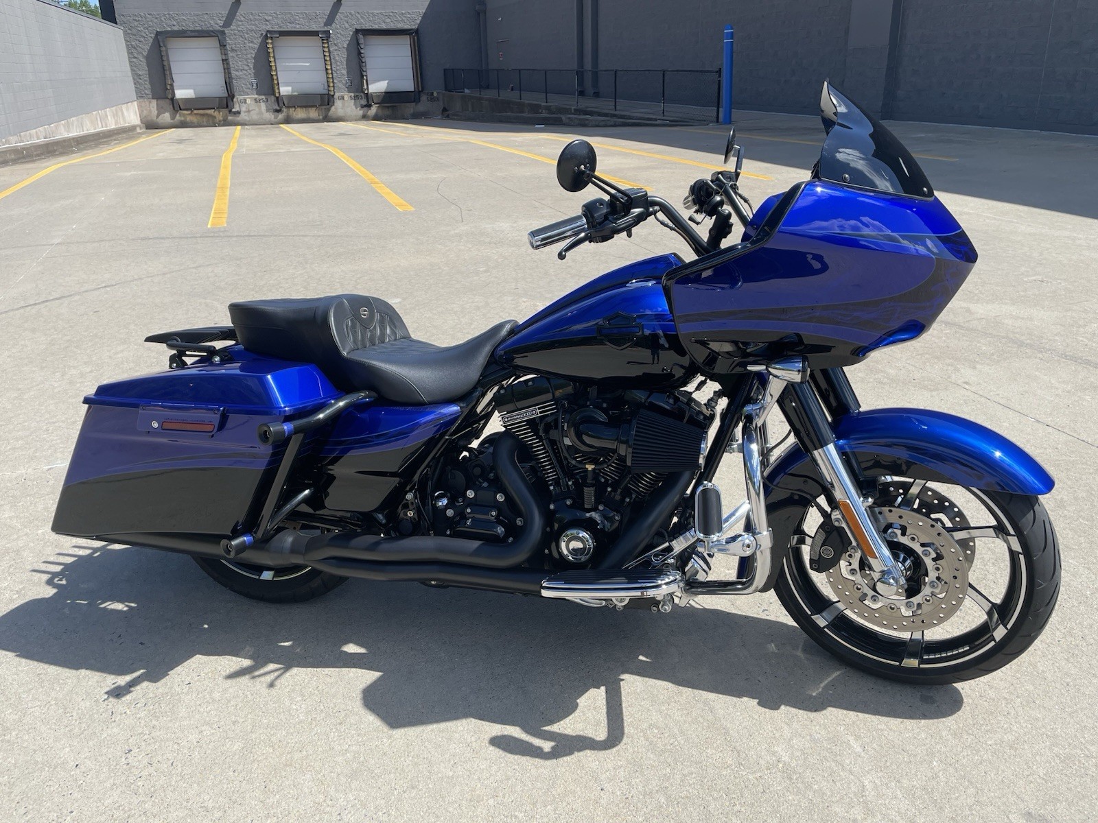 2012 Harley-Davidson CVO Road Glide FLTRXSE – Built Twin Cam 110 – 24,600 Miles