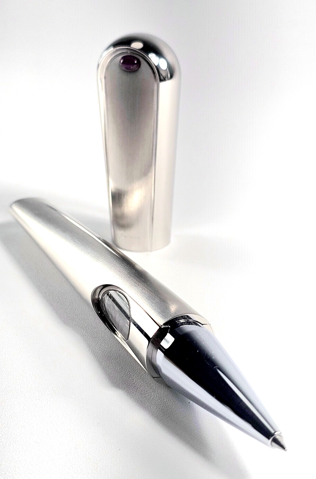 BUGATTI TYPE A BY FERRARI DA VARESE LIMITED EDITION ROLLERBALL PEN - 499 MADE BUGATTI TYPE A BY FERRARI DA VARESE LIMITED EDITION ROLLERBALL PEN - 499 MADE