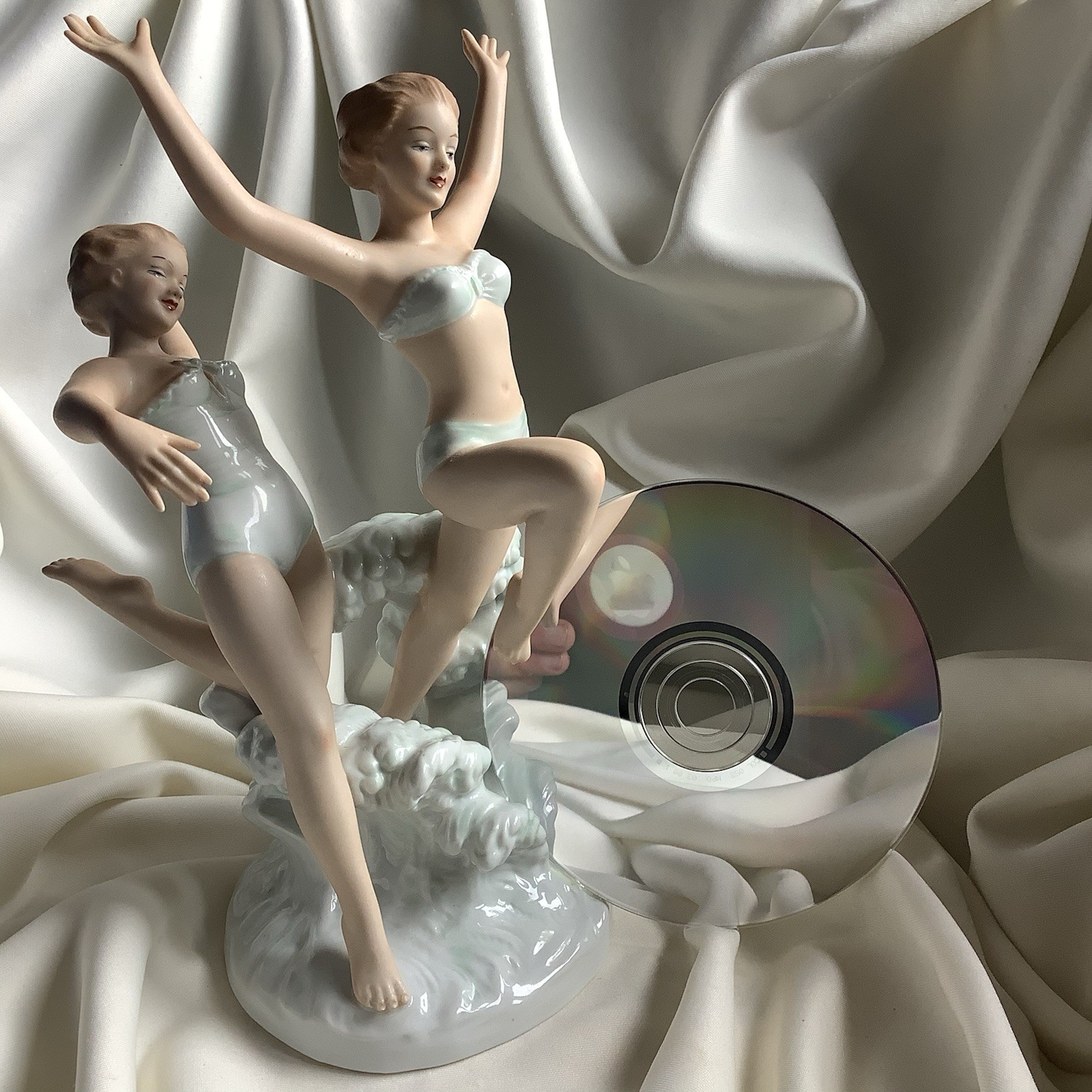 Wallendorf Porcelain Steiner Schaubach Antique German Sea Girl Nude Wave Sport
