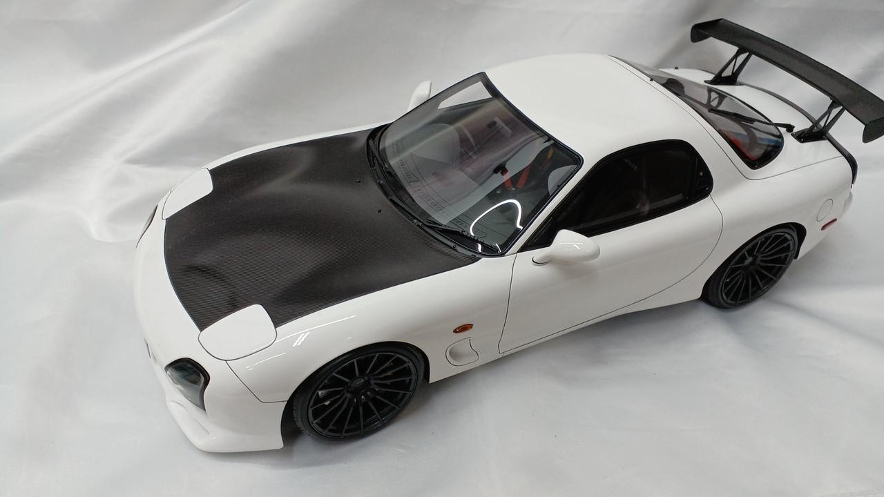 Ignition Model 1837 1/12 Mazda Rx-7 Fd3S White
