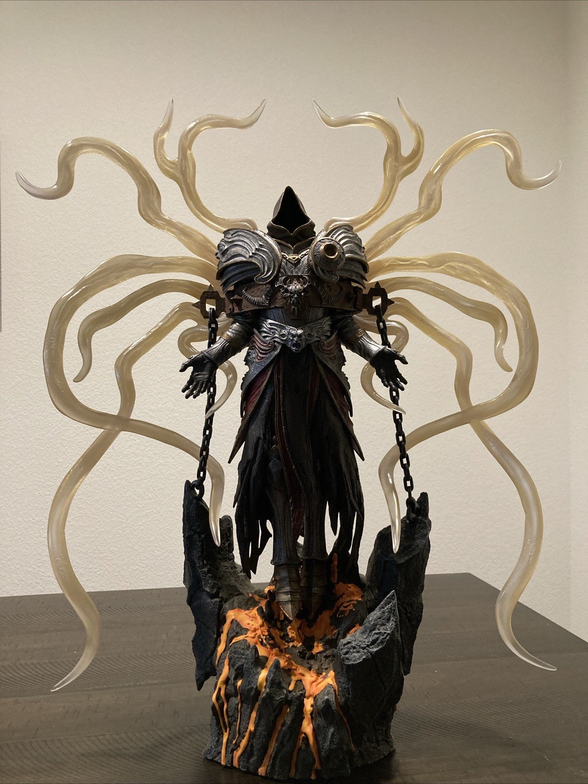 Diablo IV Premium Chained Angel Inarius 26” Negotiable Price. Diablo IV Premium Chained Angel Inarius 26” Negotiable Price.