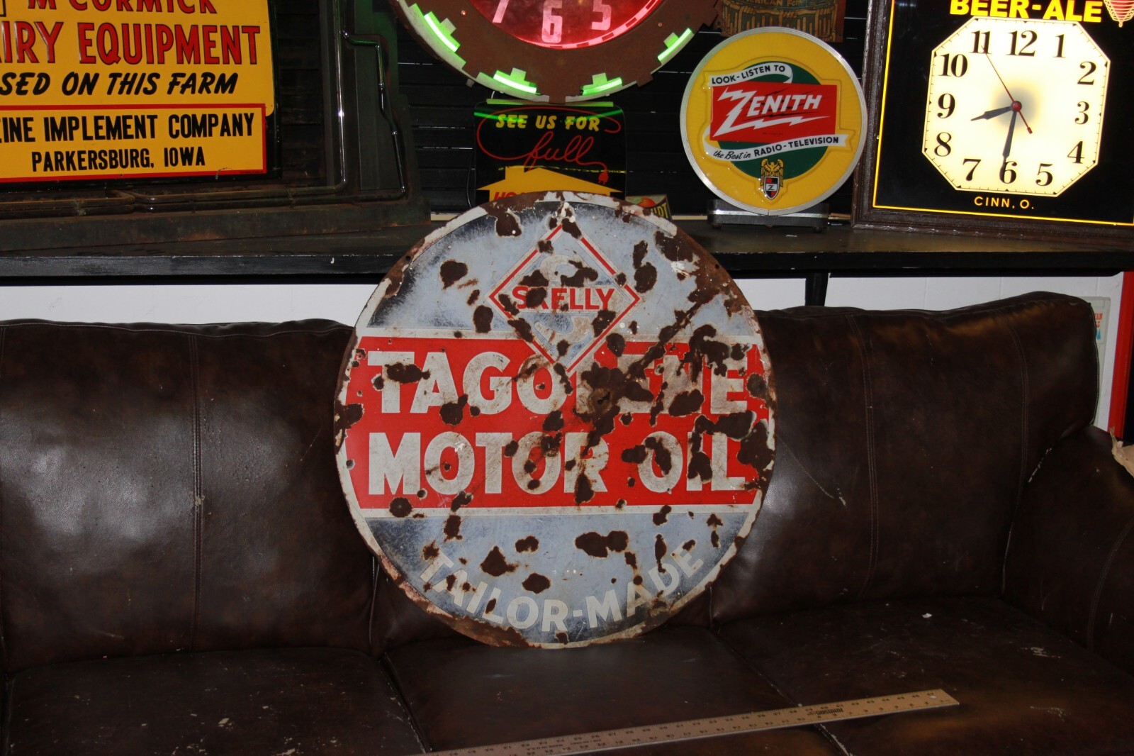 SCARCE 1930s SKELLY MOTOR OIL DEALER 2-SIDED PORCELAIN SIGN SERVICE GAS CAR SCARCE 1930s SKELLY MOTOR OIL DEALER 2-SIDED PORCELAIN SIGN SERVICE GAS CAR