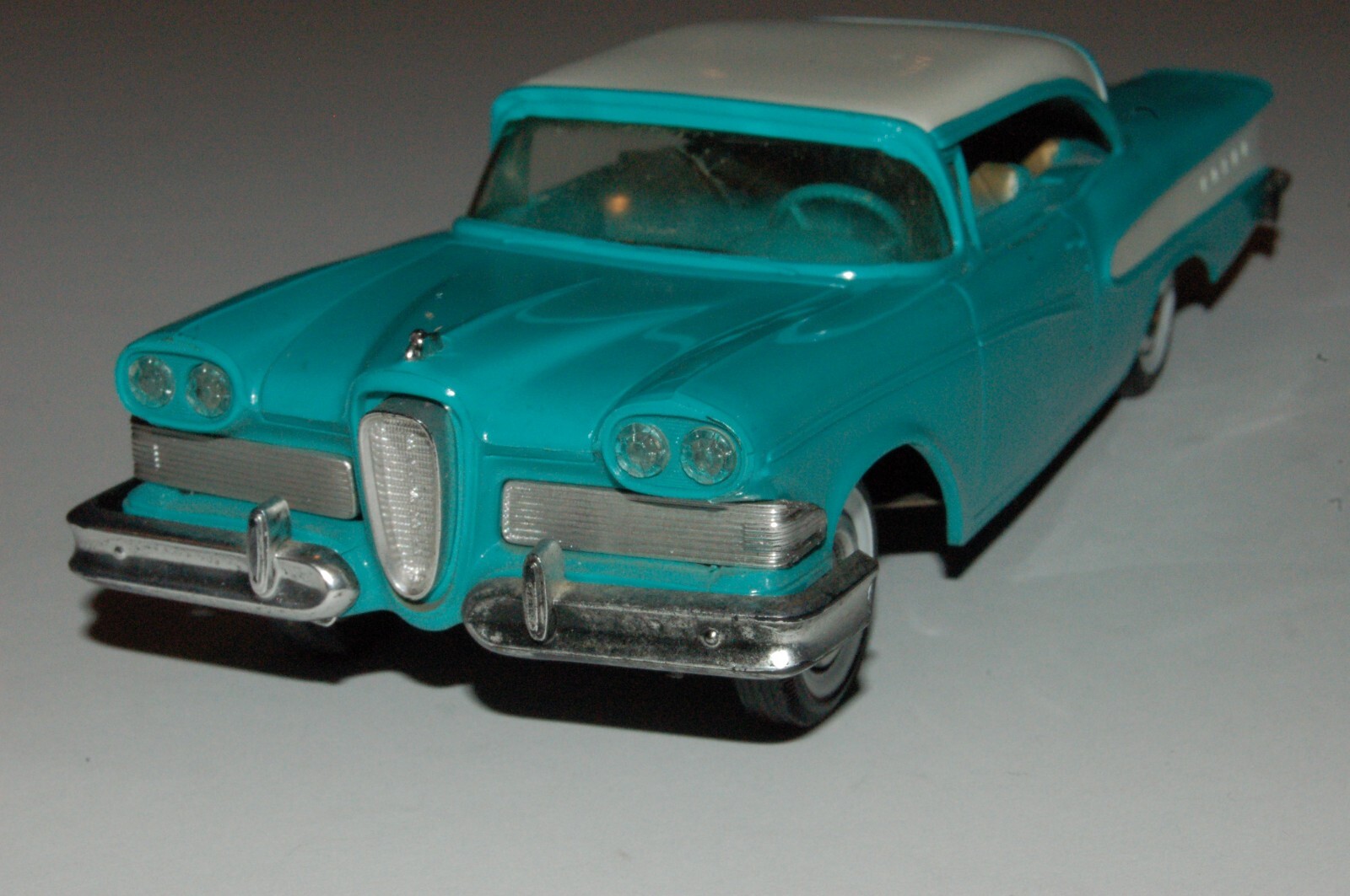 1958 Ford Edsel hardtop promotional model; 1:24 scale ;