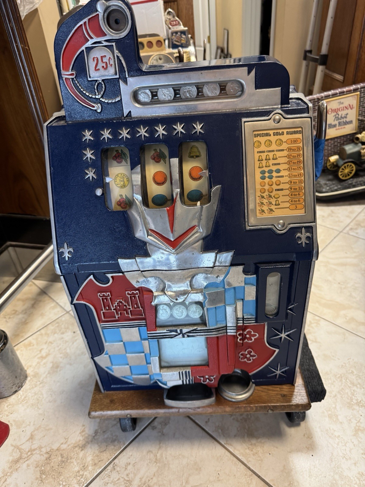 Vintage Mills 25c Double Jackpot Slot Machine Restored Condition Gold Leaf sides