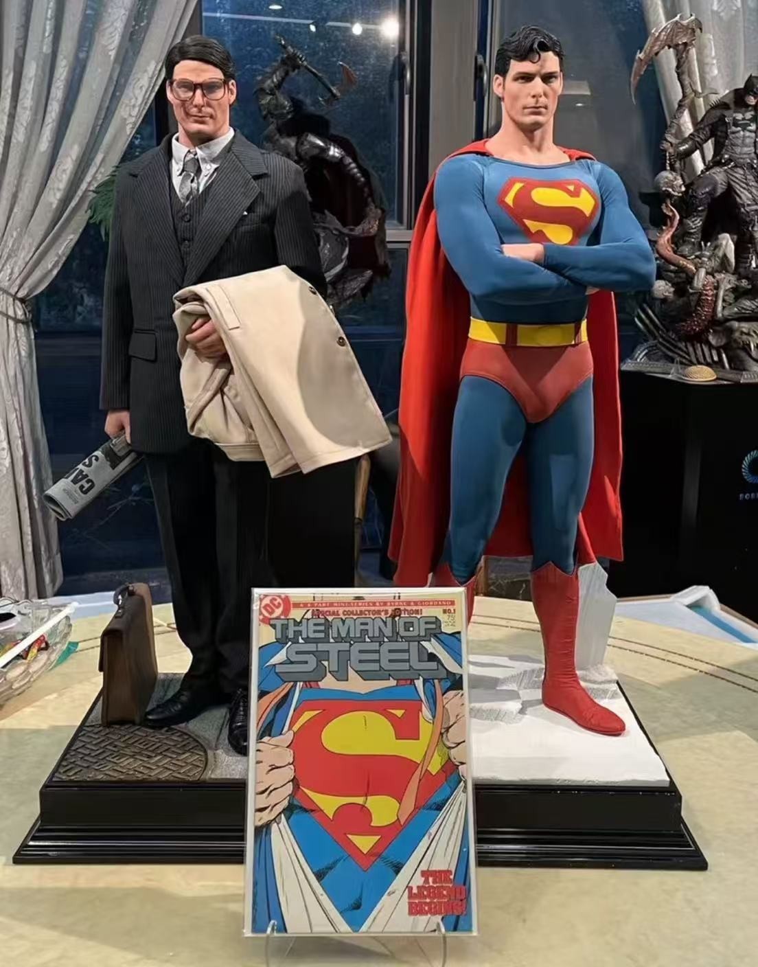 JND Studio Superman 1/3 Scale Resin Statue In Stock H72cm 2 Ver Cloak+Suit