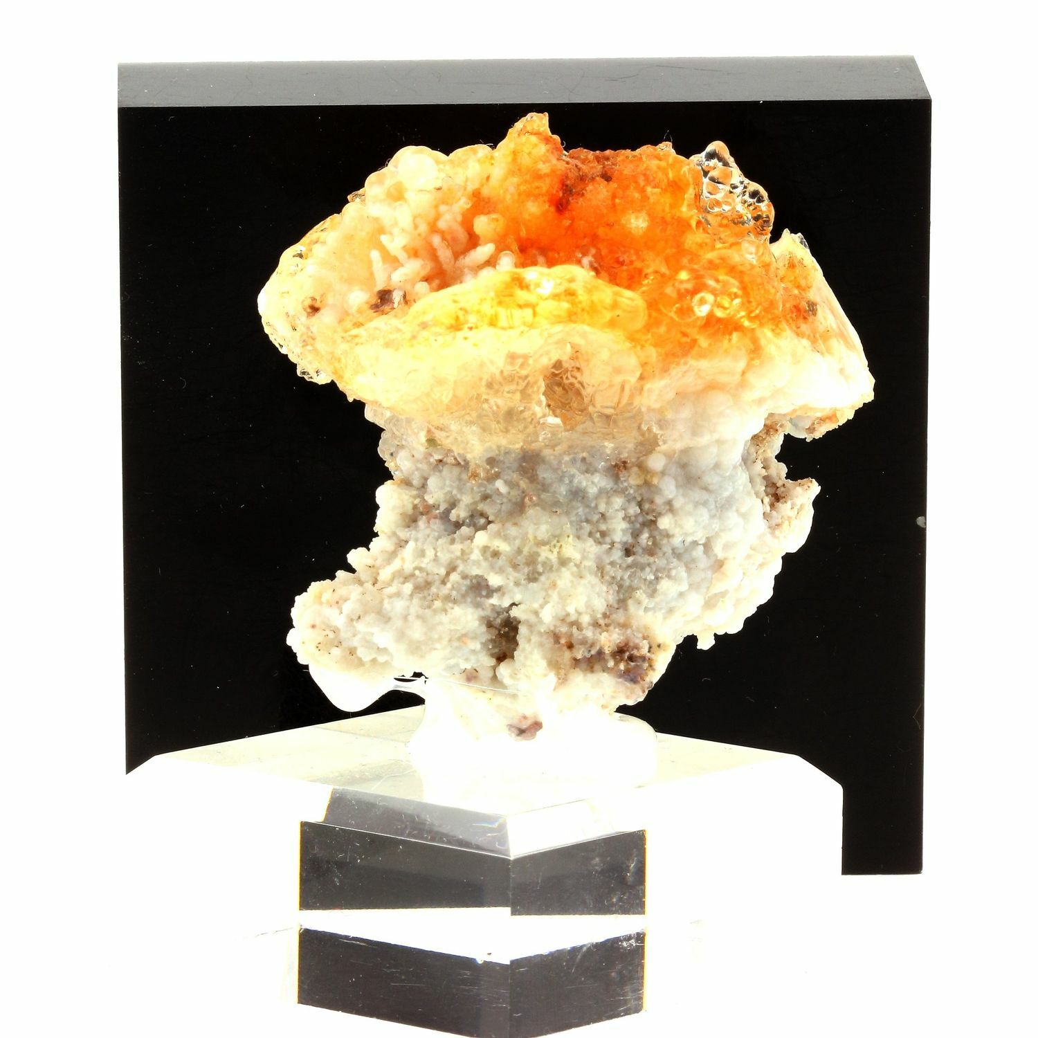 Hyalite Opal (Var: OPAL-AN). 920.0 Ct. San Luis Potosí, Mexico. Hyalite Opal (Var: OPAL-AN). 920.0 Ct. San Luis Potosí, Mexico.