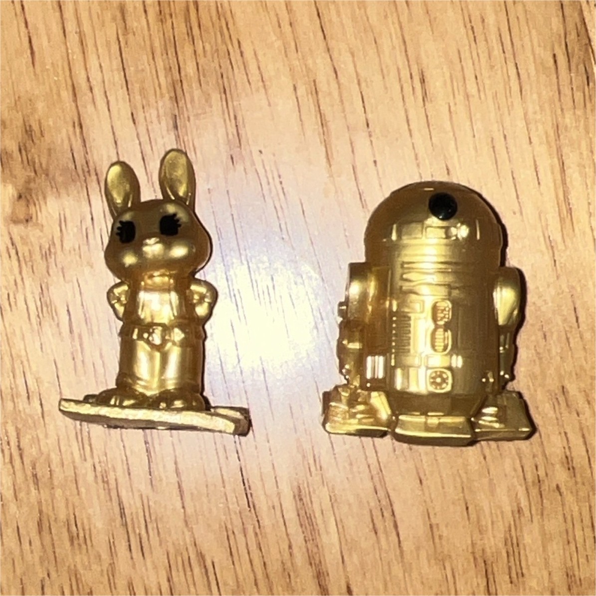 Star Wars R2-D2 Character & Rabbit Gold Figurine Lot 2 Pack Mini Figures 2026