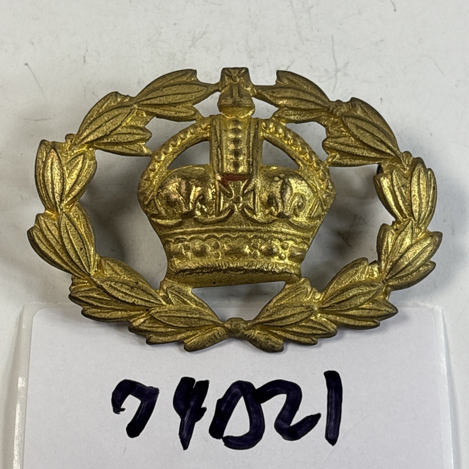British Warrant Officer Class II WOII arm Badge Sleeve Insignia Pin-Back 74D21 British Warrant Officer Class II WOII arm Badge Sleeve Insignia Pin-Back 74D21