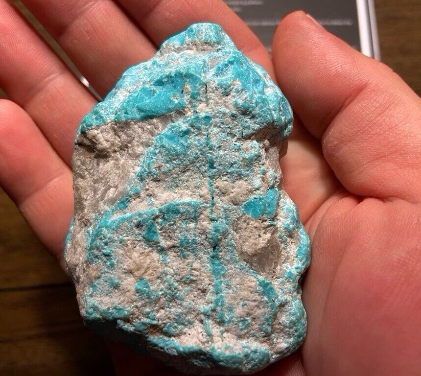 200g SUPER BLUE - VINTAGE ARIZONA Turquoise **EXTREME CRAZY GOOD**