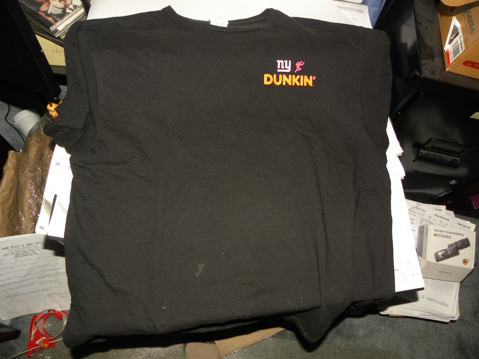 XL Unisex NFL NEW YORK GIANTS DUNKIN SHIRT, VG shape black short sleeve