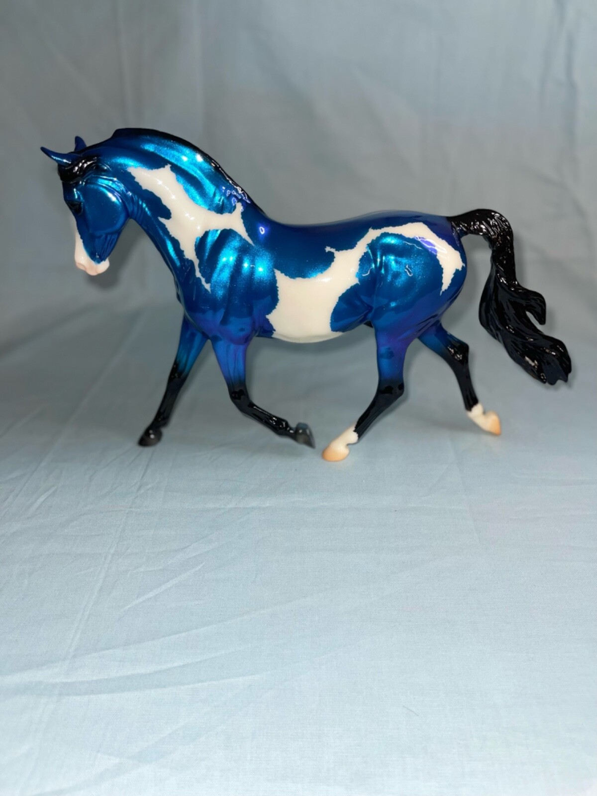 Breyerfest 2021 SR “Ansel” Blue Decorator Pinto Troubadour Mold Breyerfest 2021 SR “Ansel” Blue Decorator Pinto Troubadour Mold
