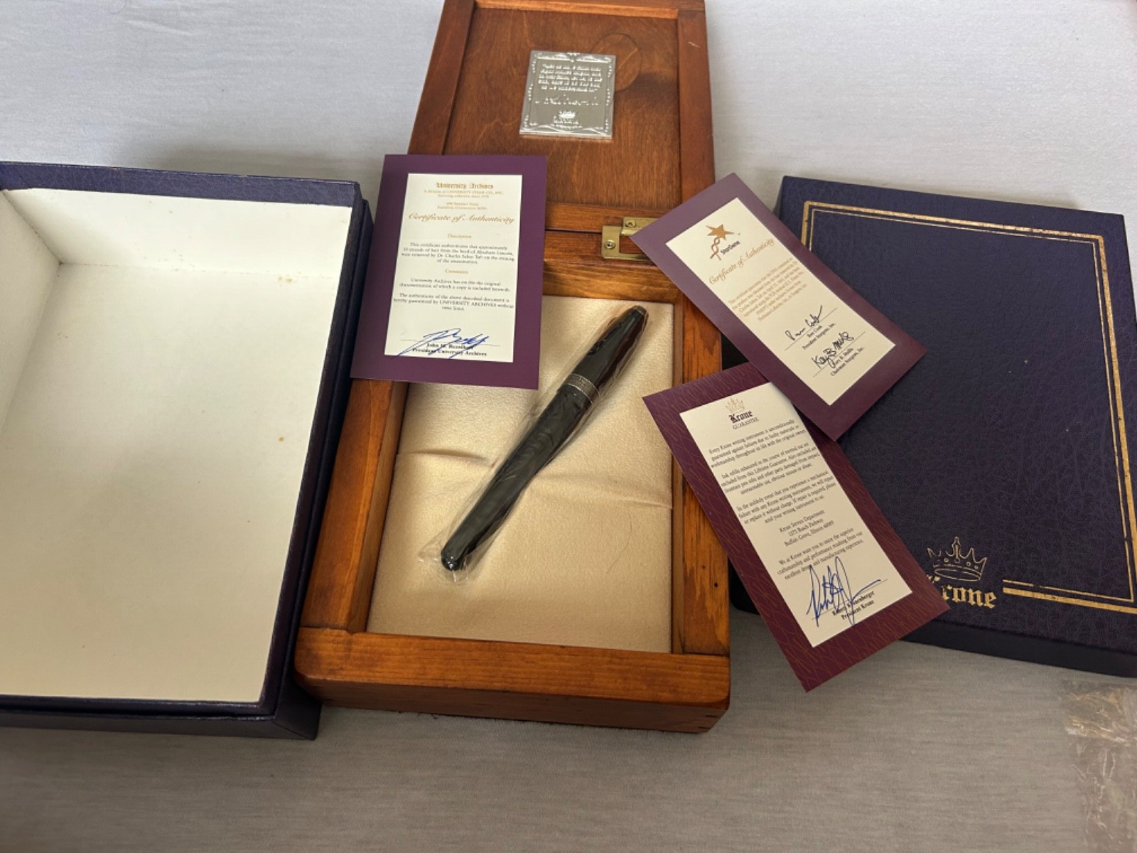 Krone Abraham Lincoln LE of 88 pieces FP, 18K Fine Nib-Rare Krone Abraham Lincoln LE of 88 pieces FP, 18K Fine Nib-Rare