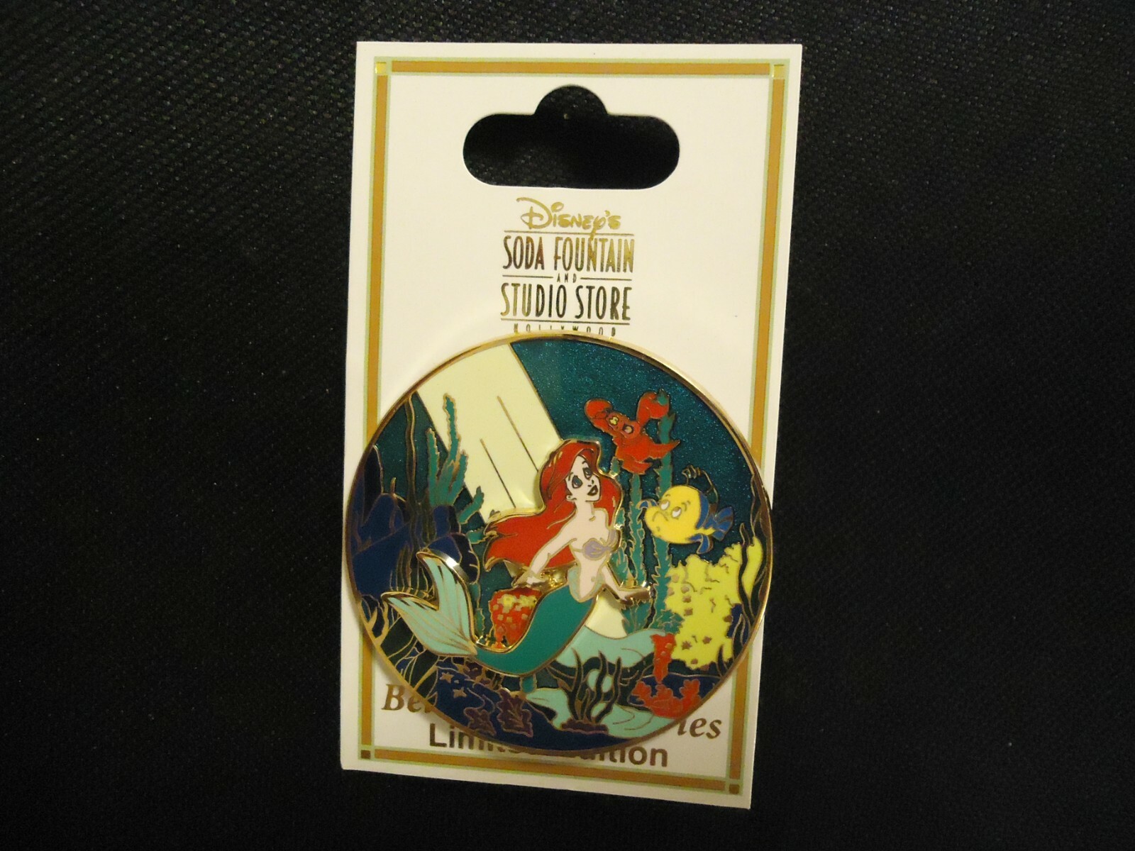 DISNEY DSF BELOVED TALES DISNEY'S THE LITTLE MERMAID ARIEL PIN LE 300 ON CARD DISNEY DSF BELOVED TALES DISNEY'S THE LITTLE MERMAID ARIEL PIN LE 300 ON CARD