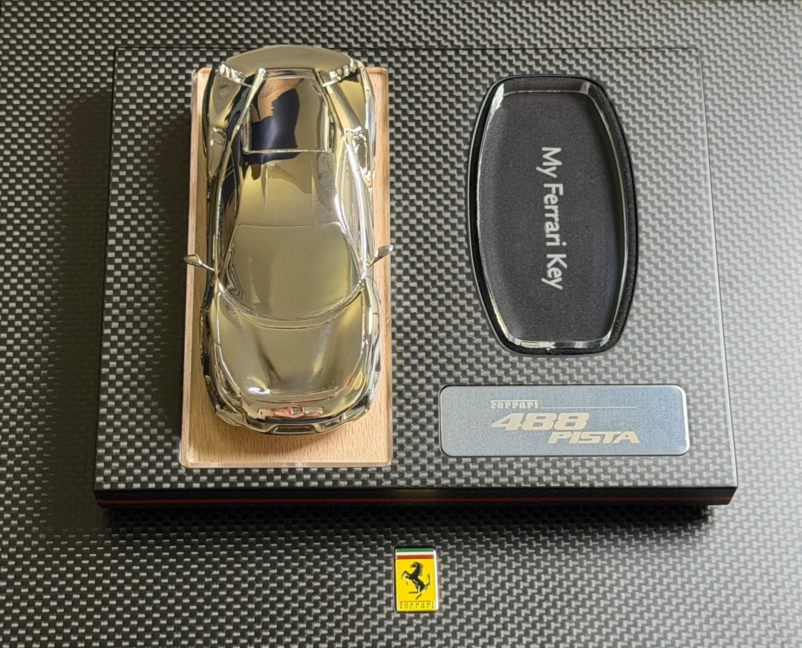 Ferrari 488 PISTA Humidor Owner Key Storage Box in Carbon Fiber RARE Collectible Ferrari 488 PISTA Humidor Owner Key Storage Box in Carbon Fiber RARE Collectible