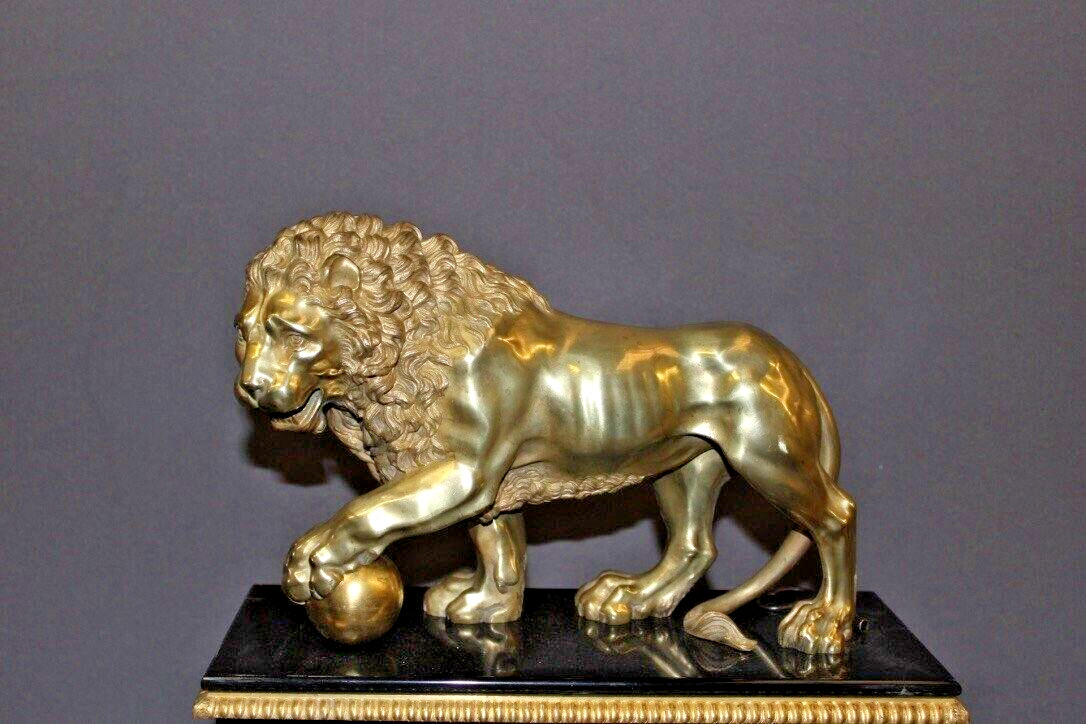 Antique Large Elegant Clock Gilt Bronze Black Marble Pendulum Lion Decor 19th C
