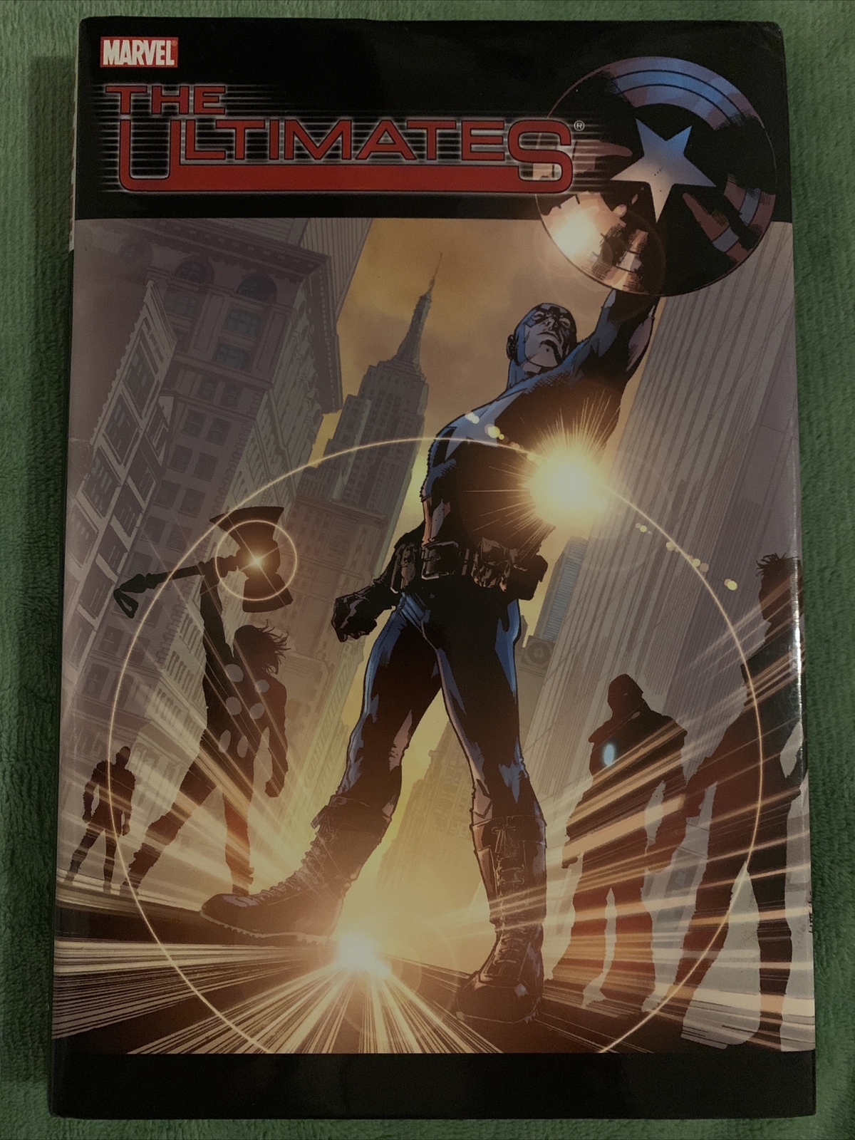 THE ULTIMATES Vol 1 - Hard Cover - Original Marvel Cómic