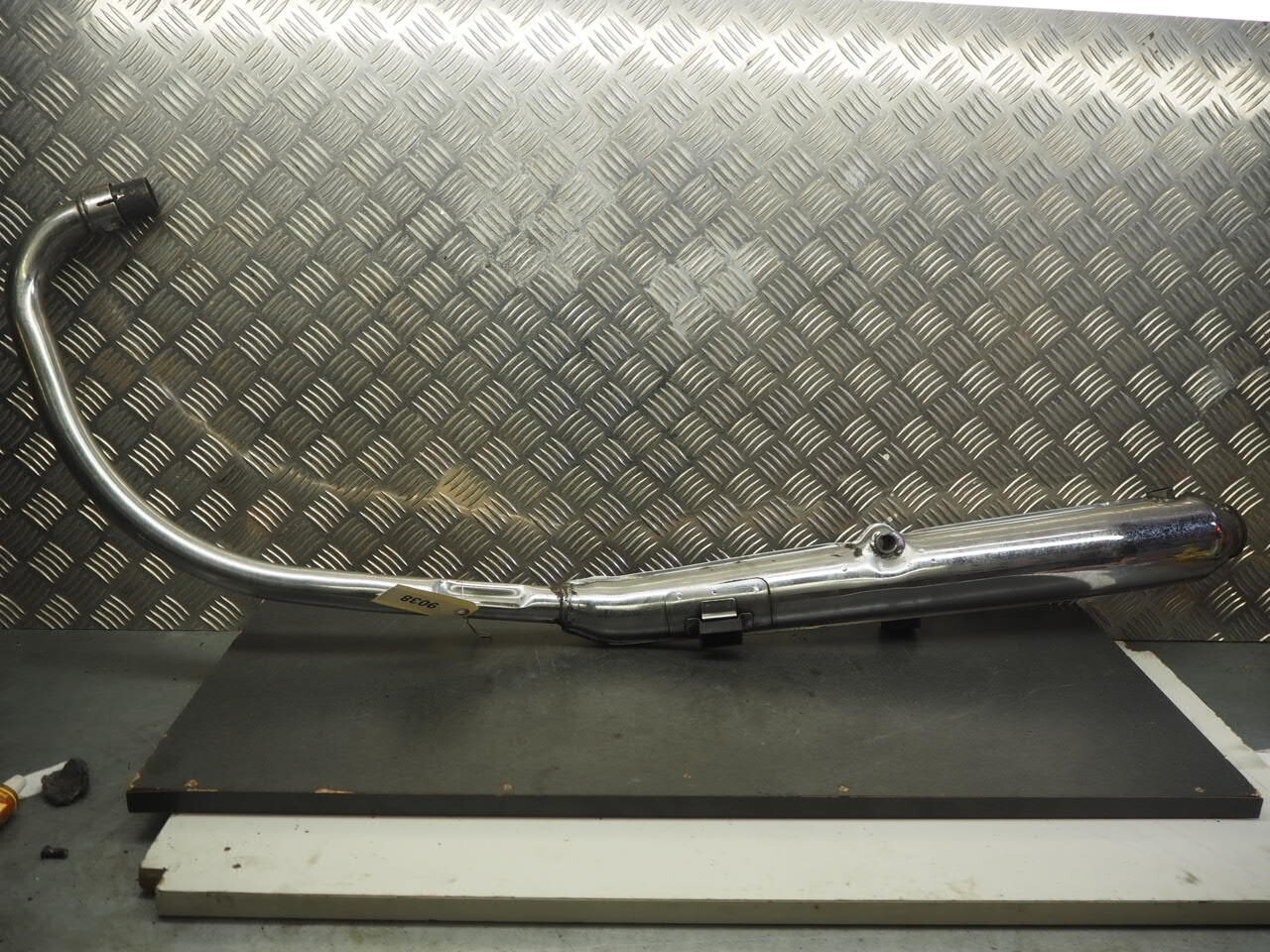 HONDA CB750K2 1975 18350-300-000 MUFFLER 9038 LH UNDER HONDA CB750K2 1975 18350-300-000 MUFFLER 9038 LH UNDER