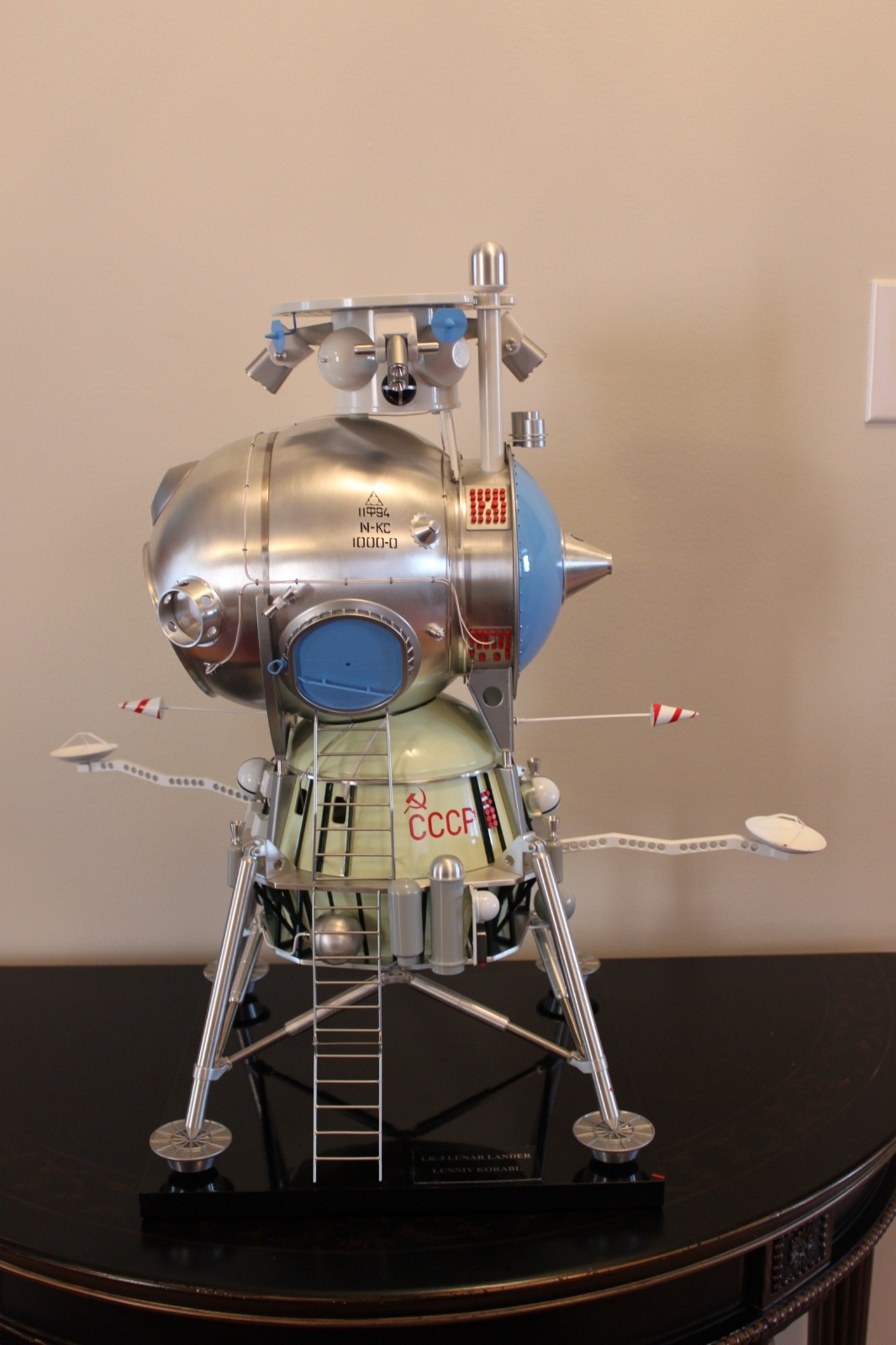 Soviet Russian LK-3 Lunar Lander Lunniy Korabl Space Model EXTREMELY RARE