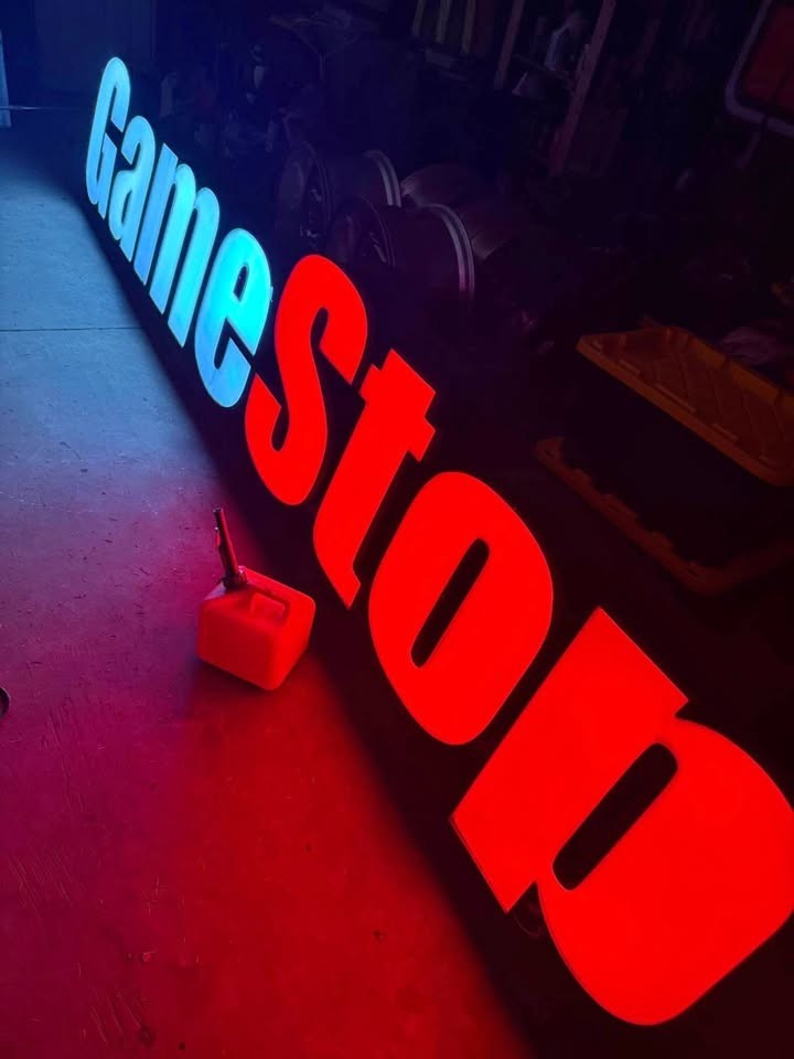 Authentic Massive 18FT Retired GameStop Sign – Lighted Retail Store Display Rare Authentic Massive 18FT Retired GameStop Sign – Lighted Retail Store Display Rare