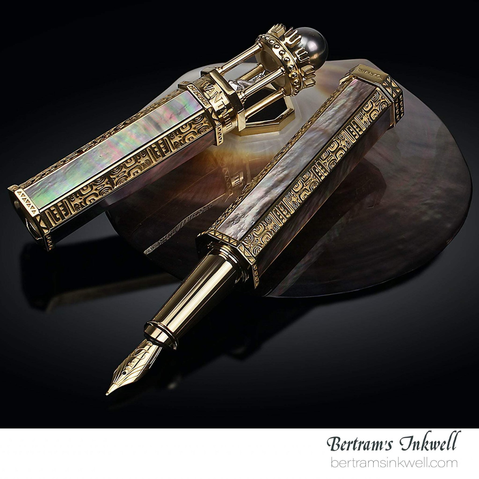 S.T. Dupont Haute Creation King Of Pearl Exclusive Limited Edition Fountain Pen S.T. Dupont Haute Creation King Of Pearl Exclusive Limited Edition Fountain Pen