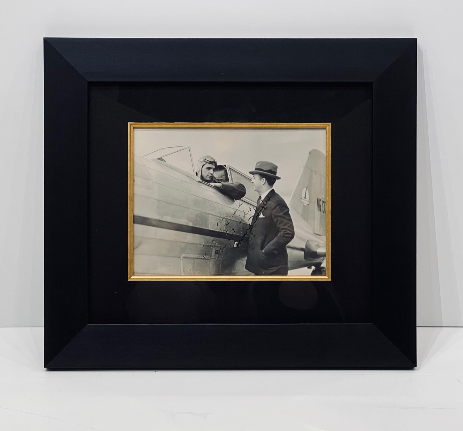 EXTREMELY RARE FIND - HISTORIC HAND-SIGNED HOWARD HUGHES PHOTOGRAPH
