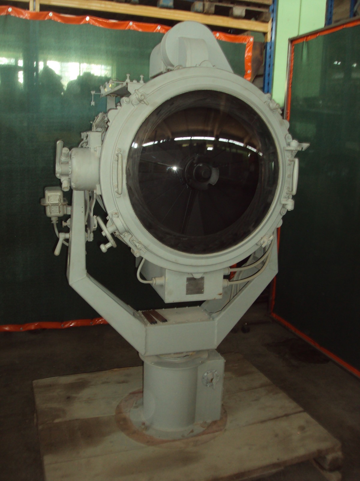 Vintage U.S.N WW2 General Electric High Powered Searchlight Vintage U.S.N WW2 General Electric High Powered Searchlight