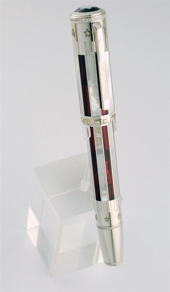 MONTBLANC RARE 4th OF JULY SKELETON LE OF 8 PENS SOLID 18K GOLD DIAMONDS MONTBLANC RARE 4th OF JULY SKELETON LE OF 8 PENS SOLID 18K GOLD DIAMONDS