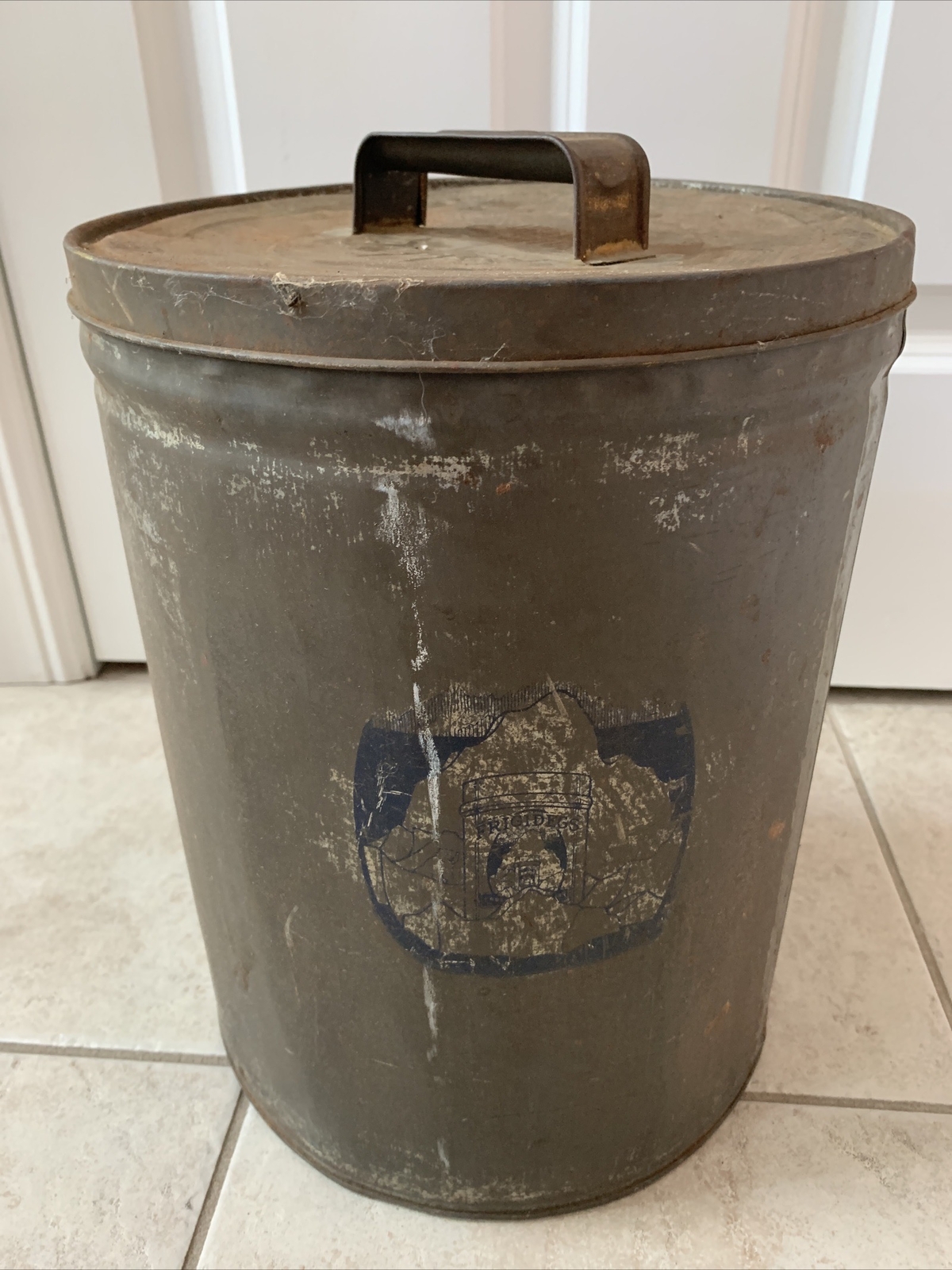 Rare Antique Whole Eggs FRIGIDEGS 30 LB Tin Container 13”x10”