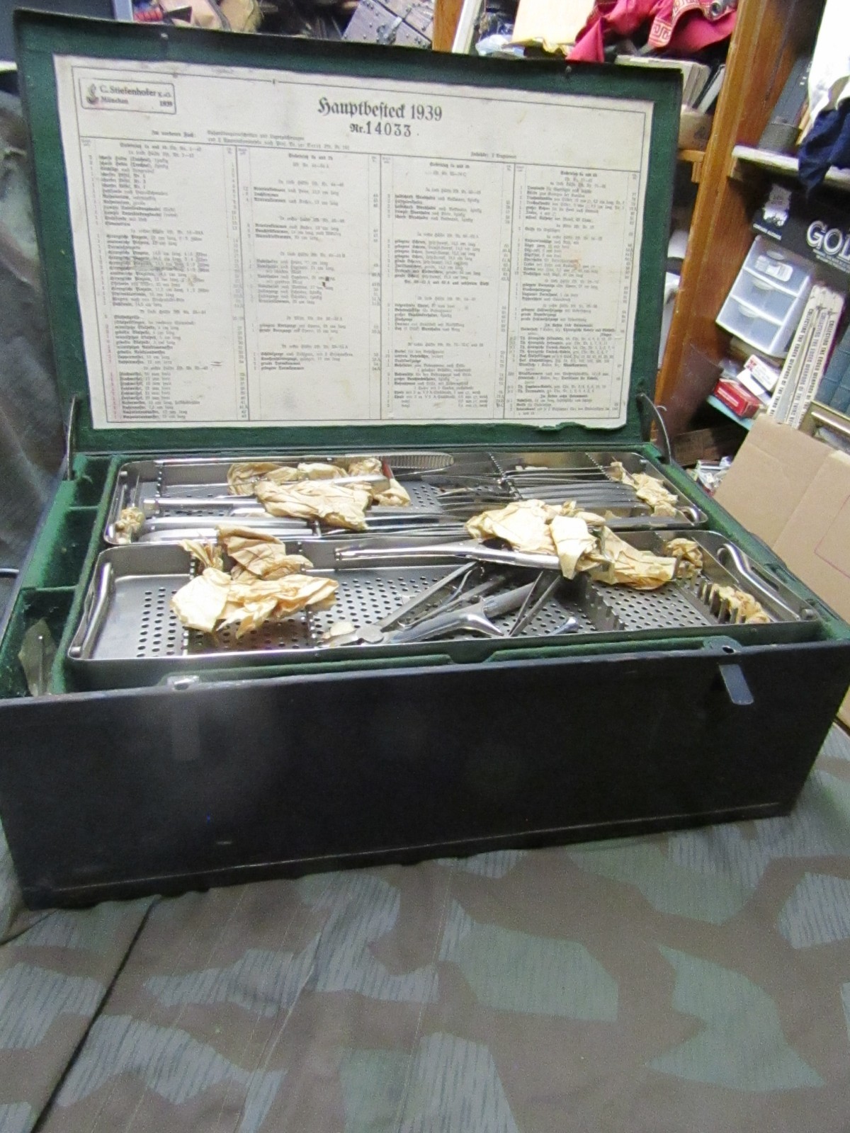 WWII GERMAN FIELD HOSPITAL SURGEON'S TOOL CHEST 1939 DATED LAZARETTE mengele WWII GERMAN FIELD HOSPITAL SURGEON'S TOOL CHEST 1939 DATED LAZARETTE mengele