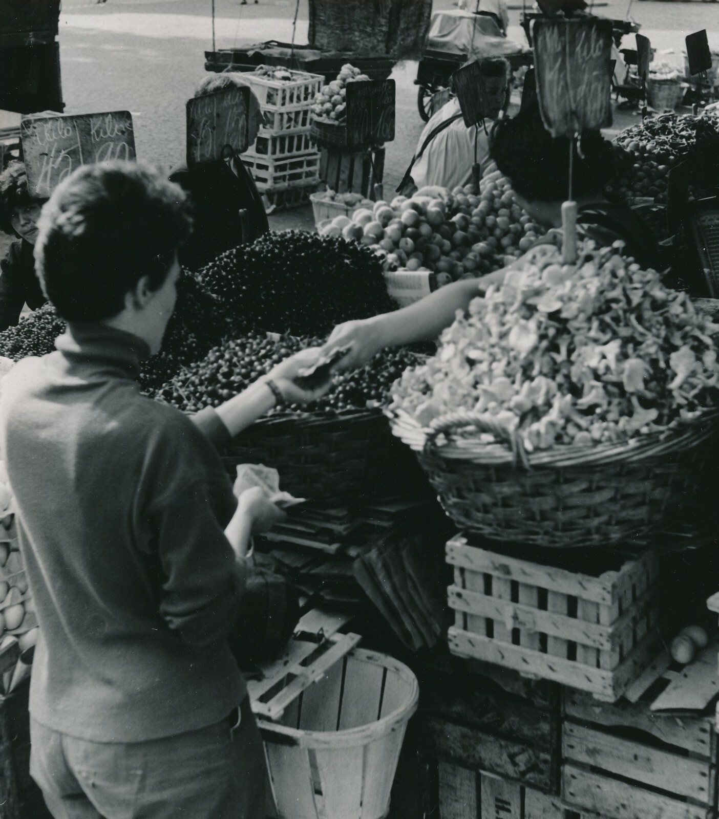 The vegetable fruit market photo photograph c. 1950 photographer Georges Bracher The vegetable fruit market photo photograph c. 1950 photographer Georges Bracher