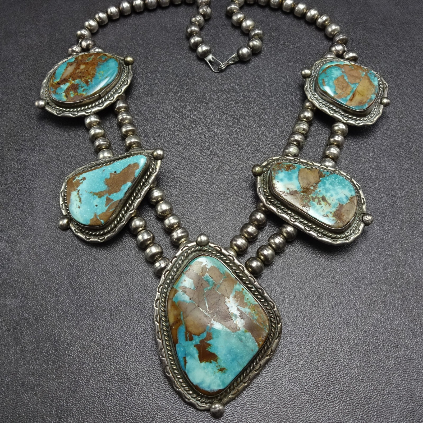 Breathtaking Signed NATIVE AMERICAN Huge Turquoise & Sterling Silver NECKLACE Breathtaking Signed NATIVE AMERICAN Huge Turquoise & Sterling Silver NECKLACE