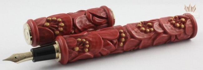 SAILOR LIMITED EDITION KAMAKURA BORI PLUM UME FOUNTAIN PEN MAGNIFICENT DESIGN SAILOR LIMITED EDITION KAMAKURA BORI PLUM UME FOUNTAIN PEN MAGNIFICENT DESIGN