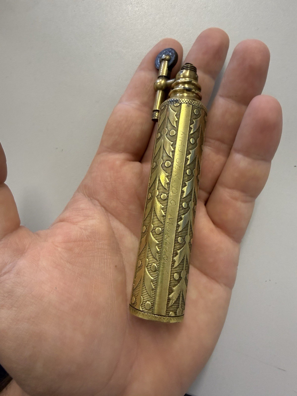 RARE WW1 ERA BRASS TRENCH LIGHTER ENGRAVED MAJ. GEN. D.C. MONRO RARE WW1 ERA BRASS TRENCH LIGHTER ENGRAVED MAJ. GEN. D.C. MONRO