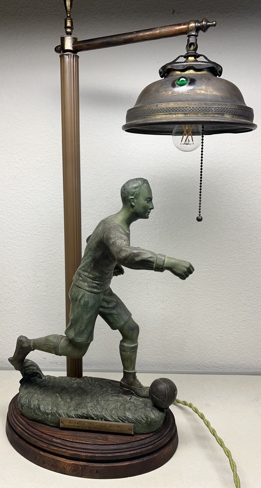 ANTIQUE ART DECO FRENCH BRONZE FOOTBALL SOCCER H. FUGERE DESK JEWELLED OLD LAMP