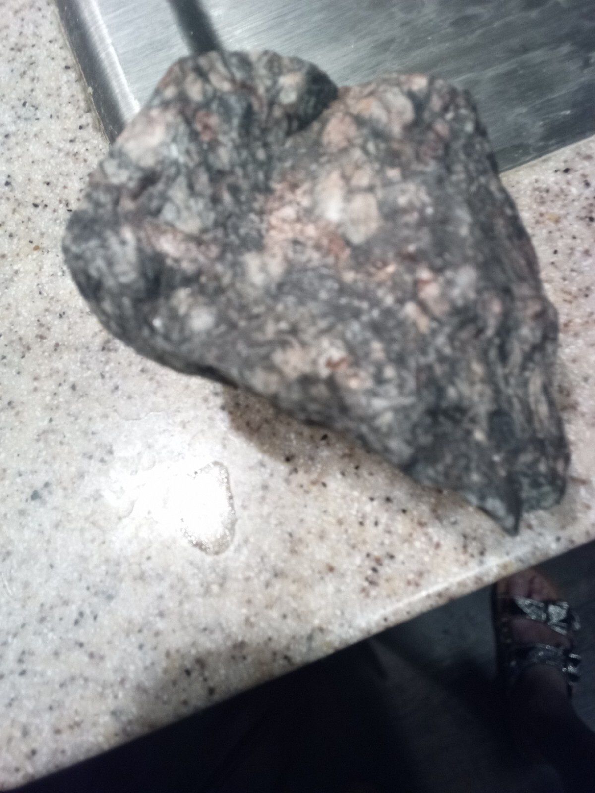 Lunar Breccia Meteorite Unslice From NEA 1225 gr - Rare Moon Rock Meteorite