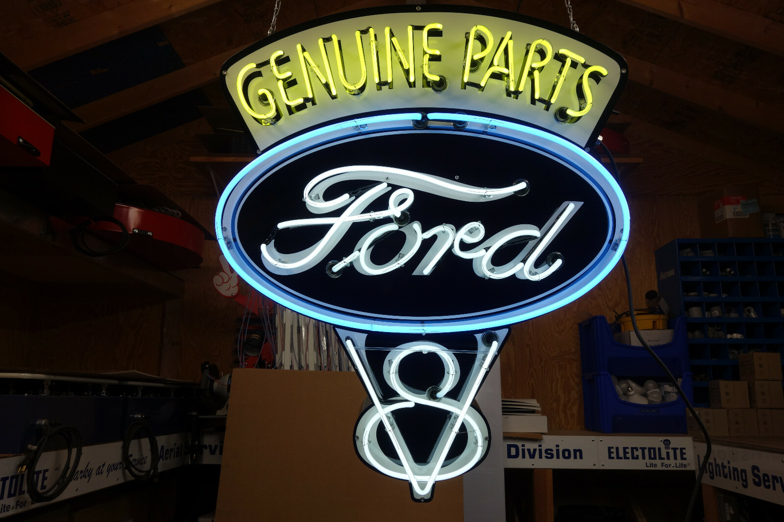 FORD V-8 FORD V-8