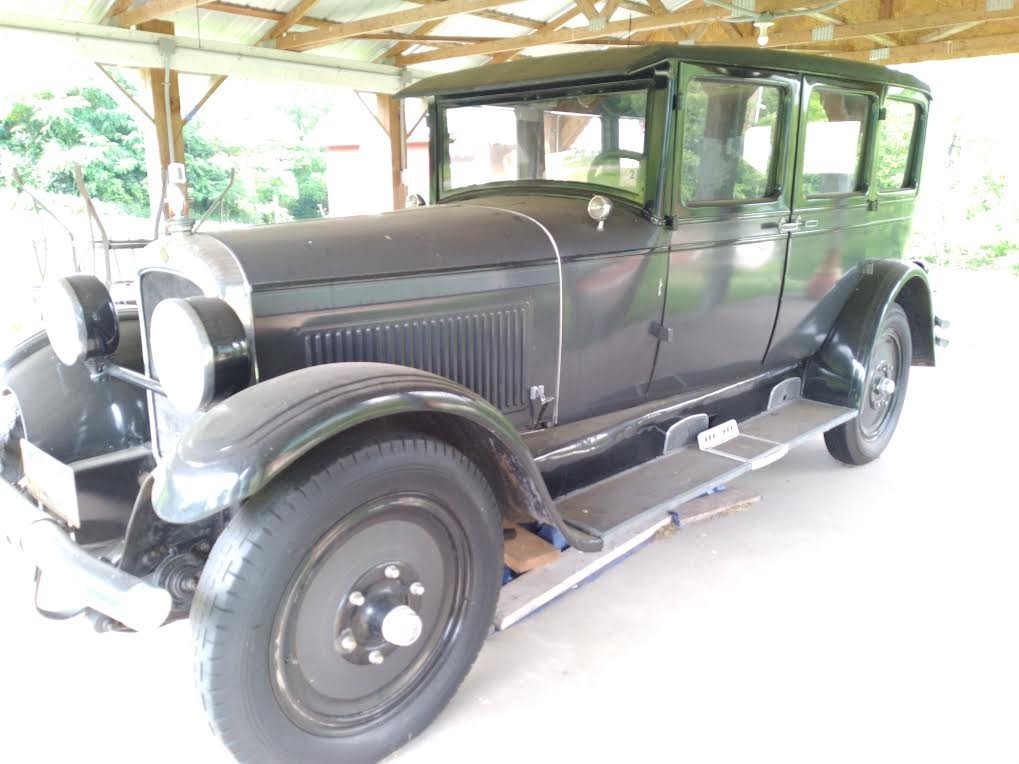 1927 Nash Advanced Six, L-head 170 cubic inch 6 cylinder, 3-speed manual.