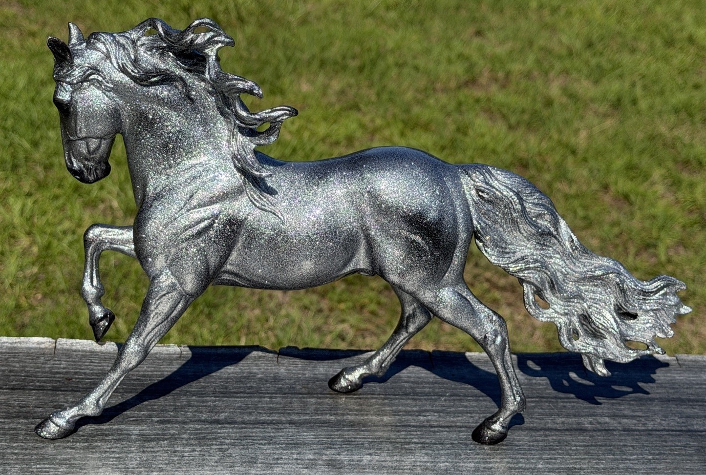 Breyer BreyerFest 2025 Glitterbomb Raffle Special Run 20 Made Breyer BreyerFest 2025 Glitterbomb Raffle Special Run 20 Made