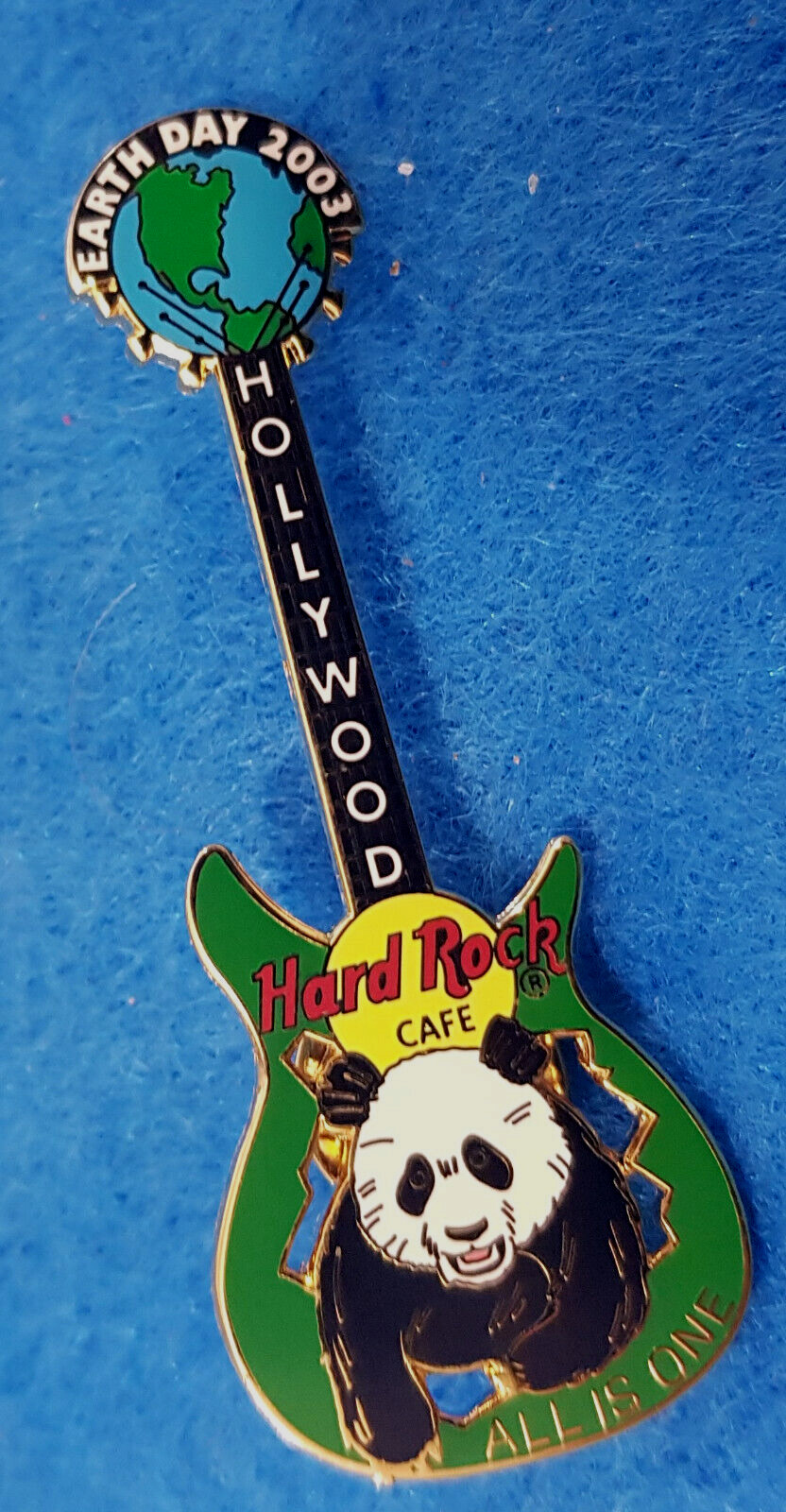 HOLLYWOOD EARTH DAY ENVIRONMENT GUITAR 2003 GIANT PANDA Hard Rock Cafe PIN LE