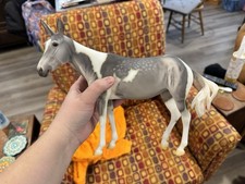 Breyer Diamond Wishes micro run of 75 grey Pinto Winnifred and 2026 Stablemate picture