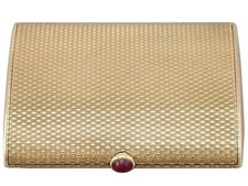 Vintage 9 ct Yellow Gold and 0.86ct Ruby Compact picture