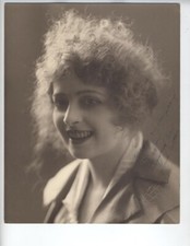 SCARCE MYRTLE GONZALEZ SIGNED PHOTO MEXICAN AMERICAN ACTRESS DIED YOUNG 27 YEARS picture