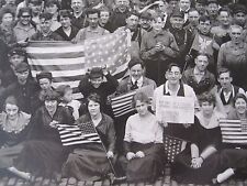 ANTIQUE WW1 1918 ARMISTICE DAY CHICAGO EVENING POST AMERICAN POLISH FLAG PHOTO picture